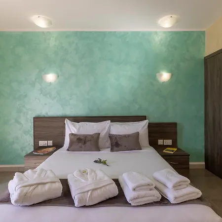 Hotel Ta'battista With Pool - Gozo *