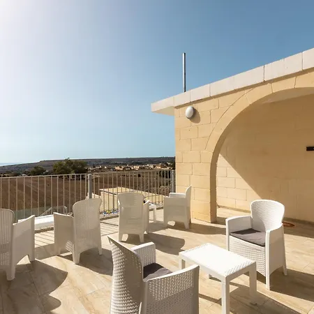 Hotel Ta'battista With Pool - Gozo Xewkija