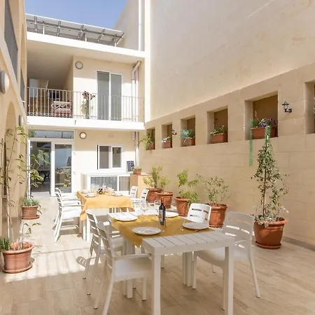 Ta'battista With Pool - Gozo Hotel *