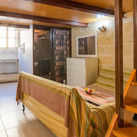 Ta'battista With Pool - Gozo Hotel