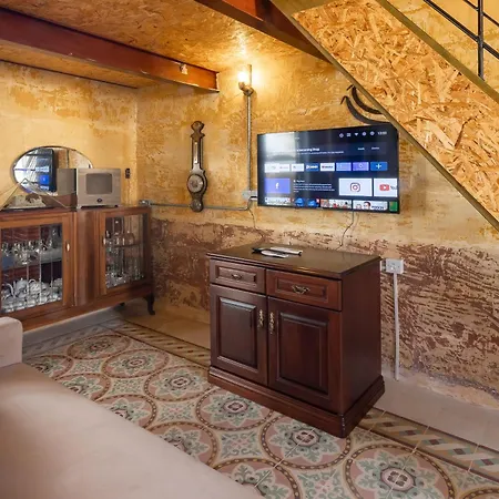 Ta'battista With Pool - Gozo Hotel *