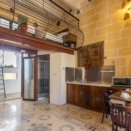 Hotel Ta'battista With Pool - Gozo