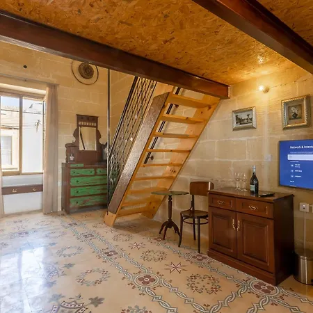 Ta'battista With Pool - Gozo