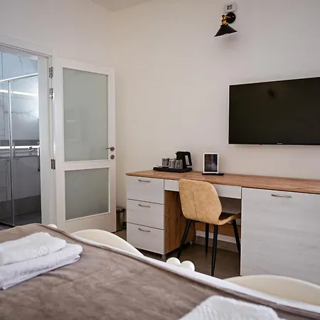 Ta' Battista With Pool - Gozo Hotel