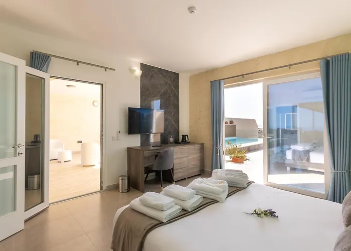 Otel Ta'battista With Pool - Gozo Xewkija