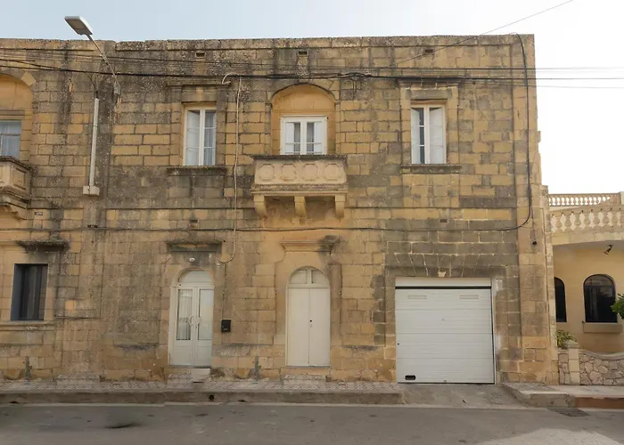 Ta'battista With Pool - Gozo Otel