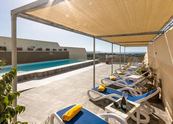 Ta'battista With Pool - Gozo Xewkija