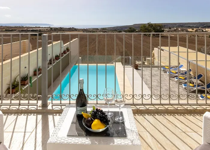 Ta'battista With Pool - Gozo * Xewkija