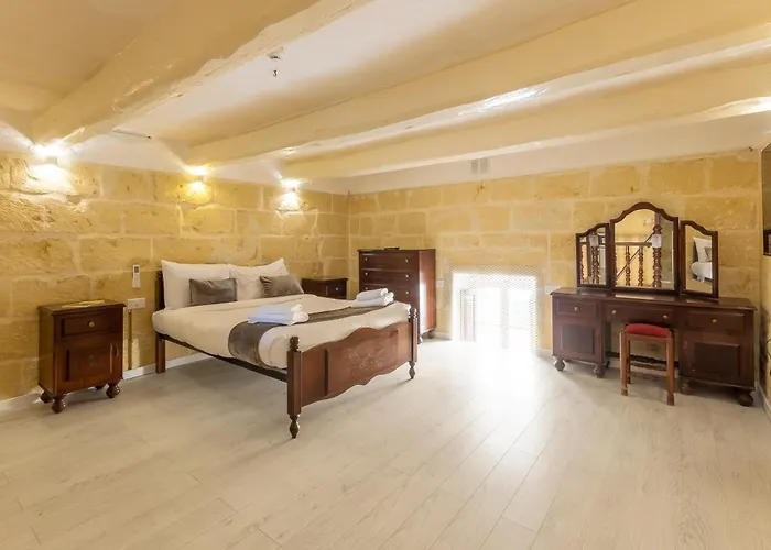 Otel Ta'battista With Pool - Gozo *