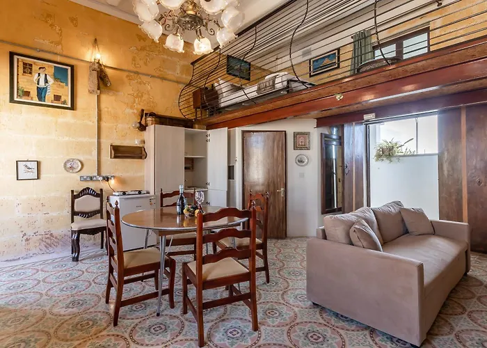 Otel Ta'battista With Pool - Gozo Xewkija