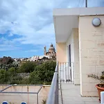 Hotel Ta' Battista With Pool - Gozo