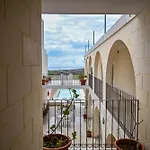 Ta' Battista With Pool - Gozo
