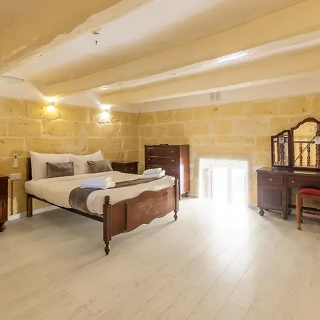Hotel Ta'battista With Pool - Gozo *
