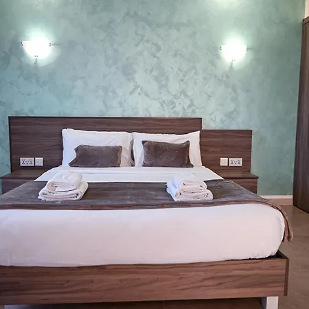 Otel Ta' Battista With Pool - Gozo Xewkija