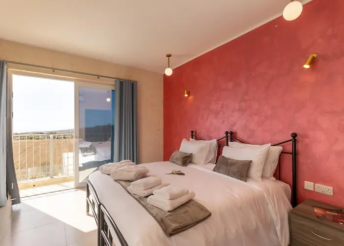 Ta'battista With Pool - Gozo *