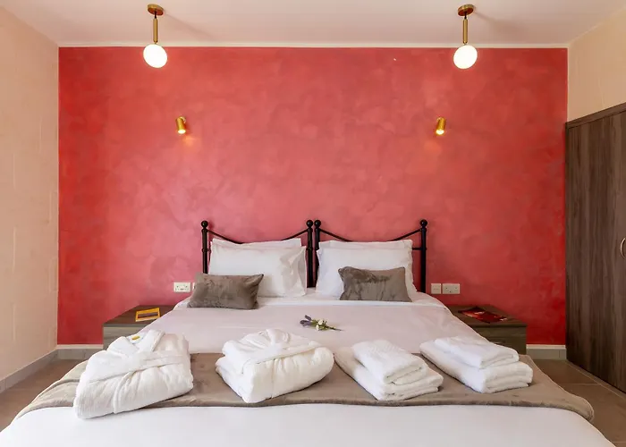 Ta'battista With Pool - Gozo