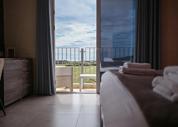 Hotel Ta' Battista With Pool - Gozo