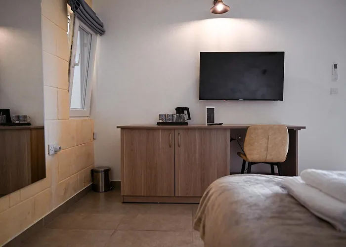 Ta' Battista With Pool - Gozo Hotel