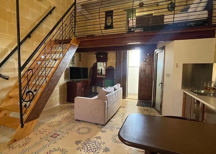 Ta' Battista With Pool - Gozo