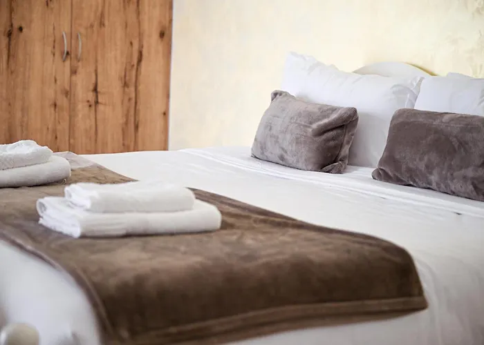 Hotel Ta' Battista With Pool - Gozo Xewkija