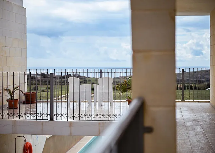 Ta' Battista With Pool - Gozo Hotel