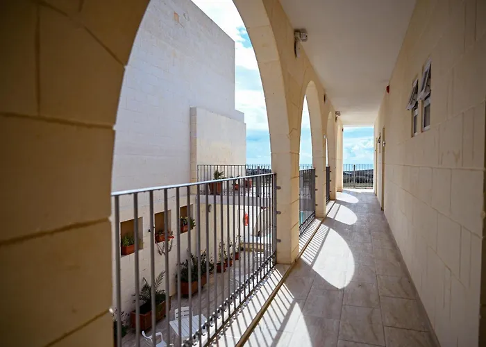 Hotel Ta' Battista With Pool - Gozo *